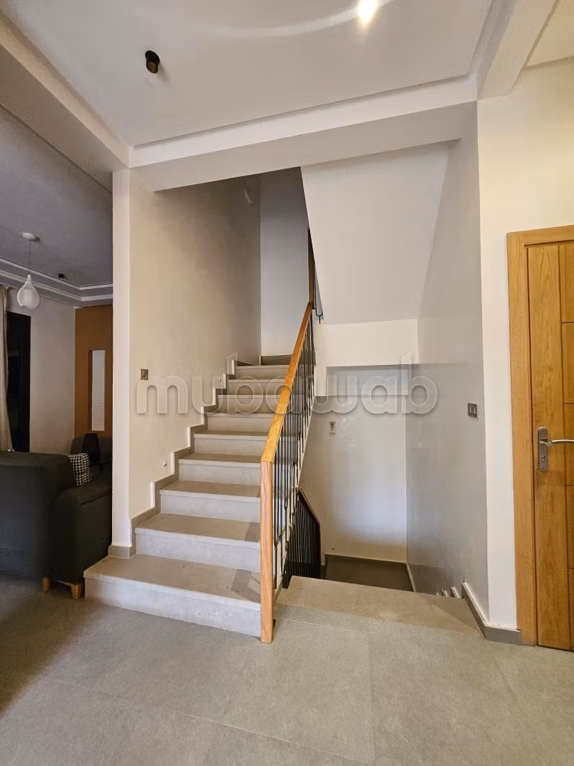 Villa met zwembad te koop aan het begin van de Ourikaweg