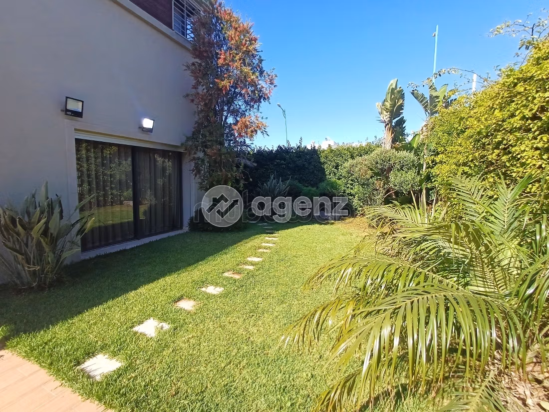 Villa en venta 600 m², 4 habitaciones Dar Bouazza Dar Bouazza