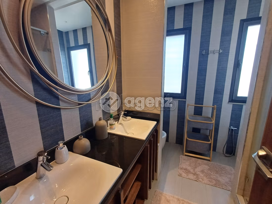 Villa en venta 600 m², 4 habitaciones Dar Bouazza Dar Bouazza
