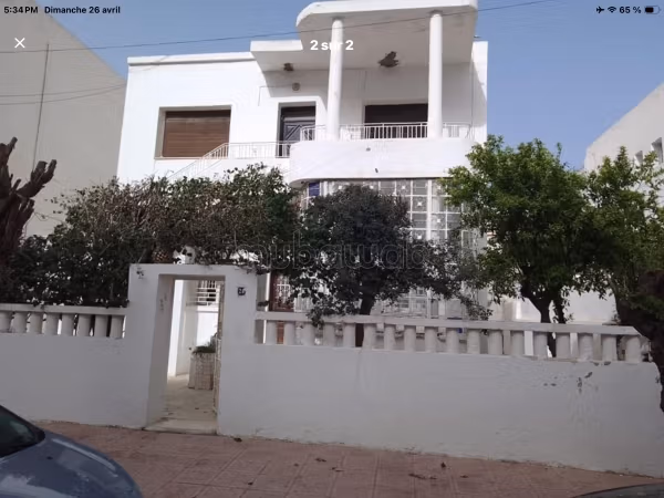 For sale house on a plot of 270 m2 in Salambo