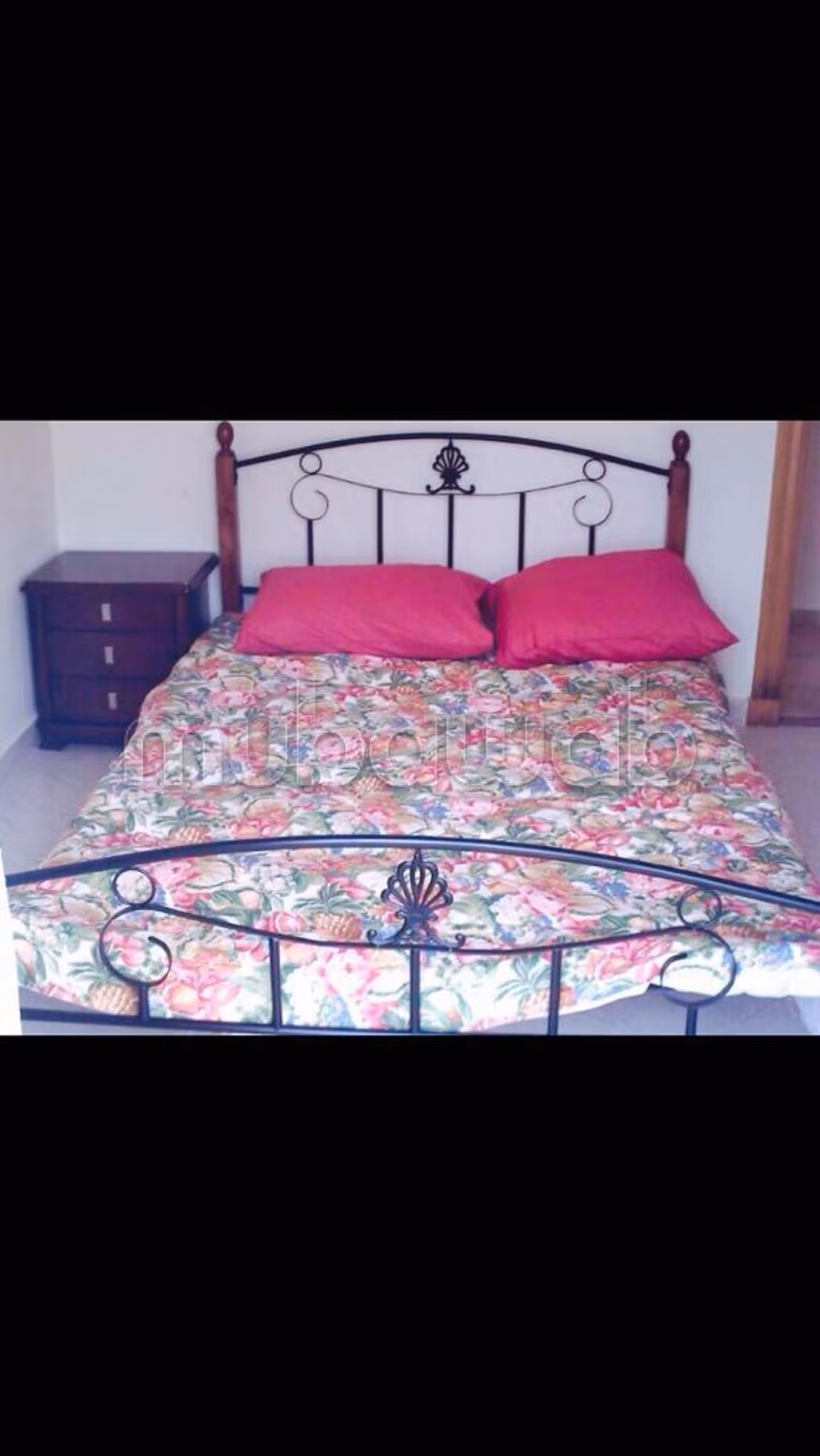 Bel appartement en location à La Siesta. 3 grandes pièces. Meublé