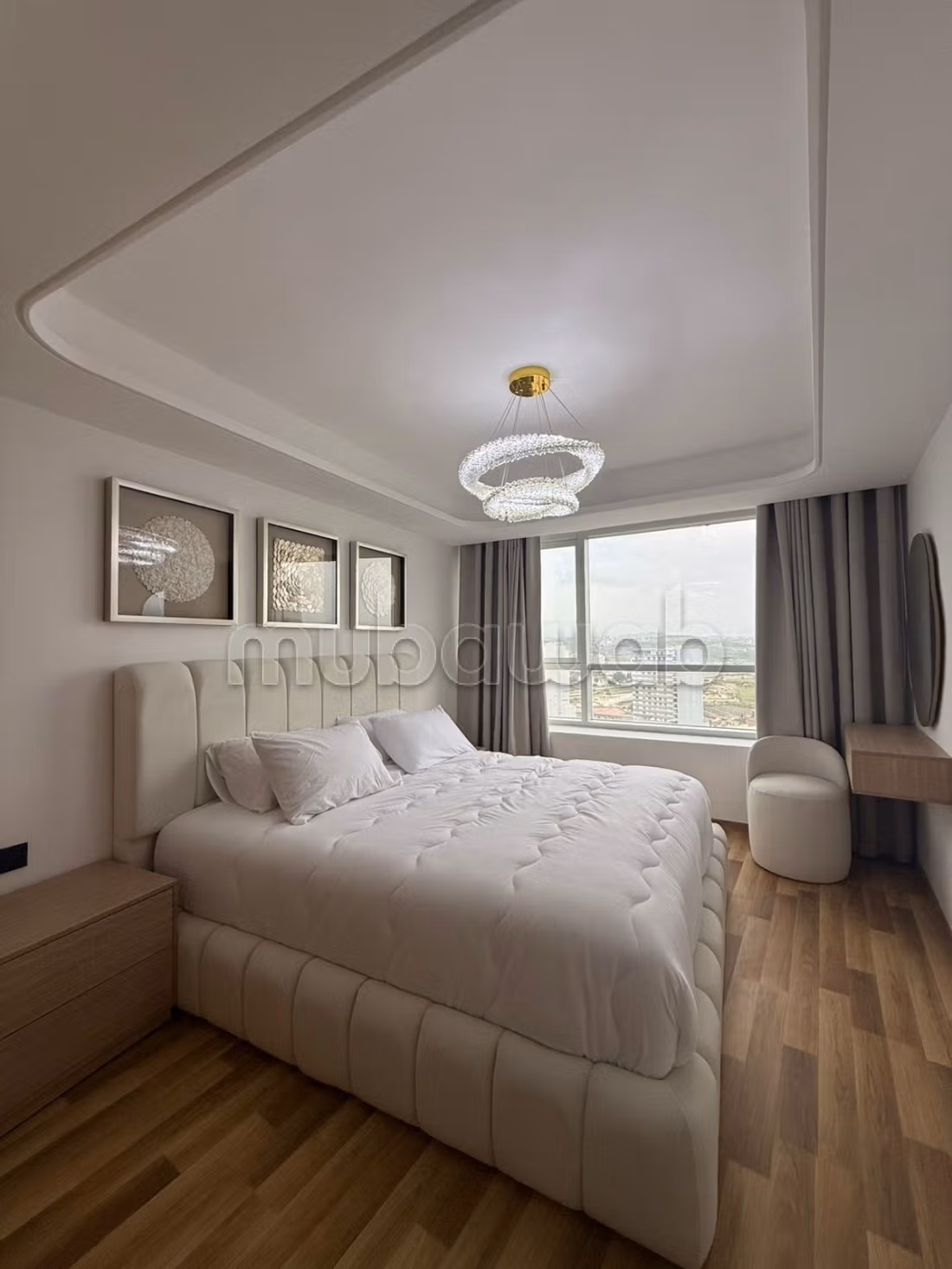 Bel appartement disponible à la location à court terme