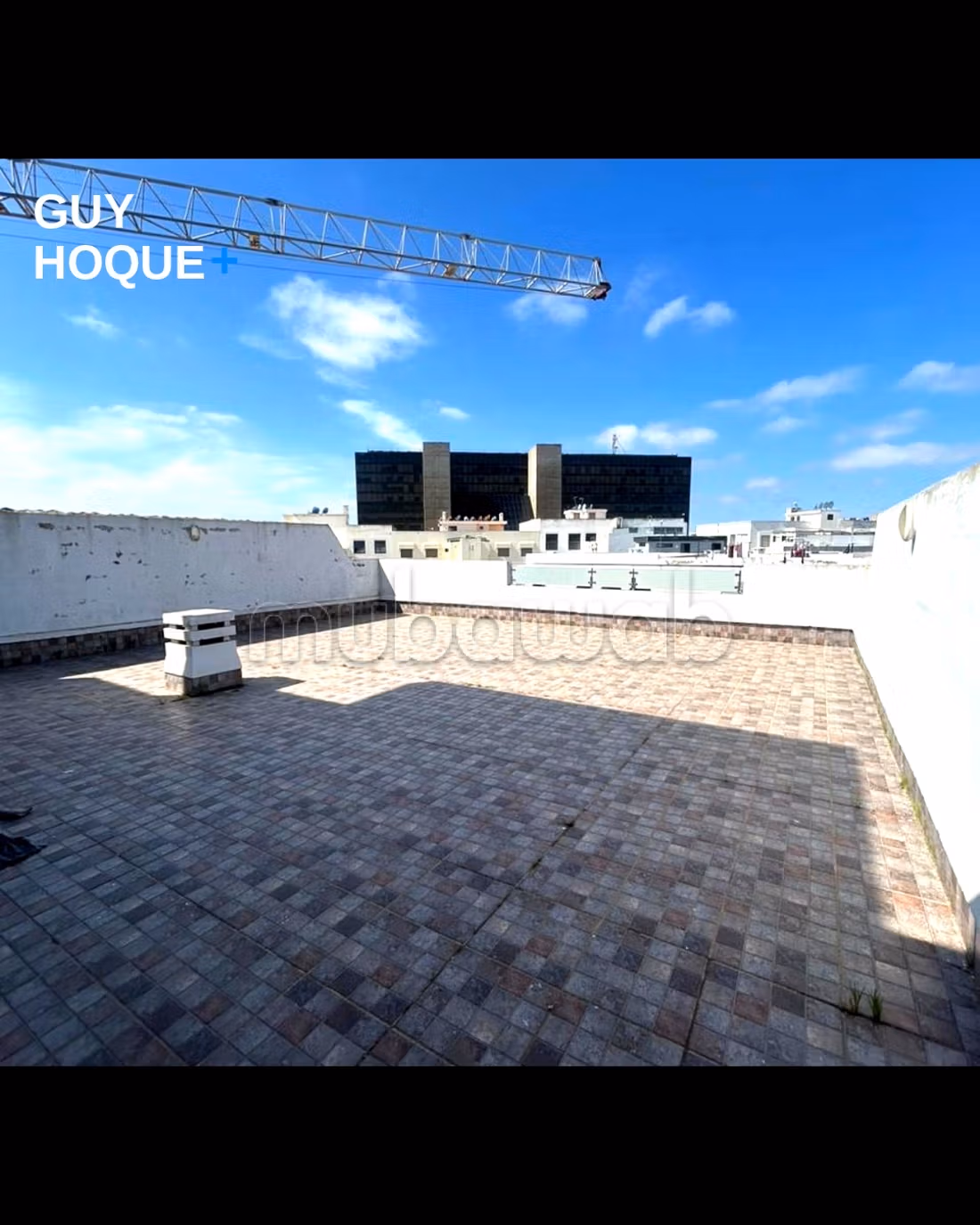 Dernier étage Ferme Bretonne avec 88M2 de terrasse — 2