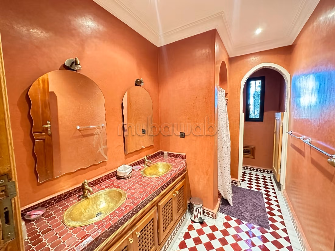 Luxury villa with garden, pool