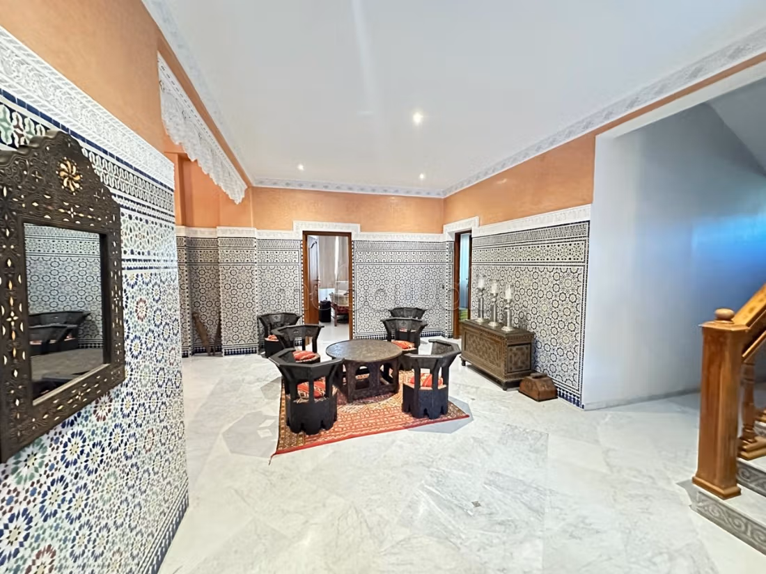 Luxury villa with garden, pool