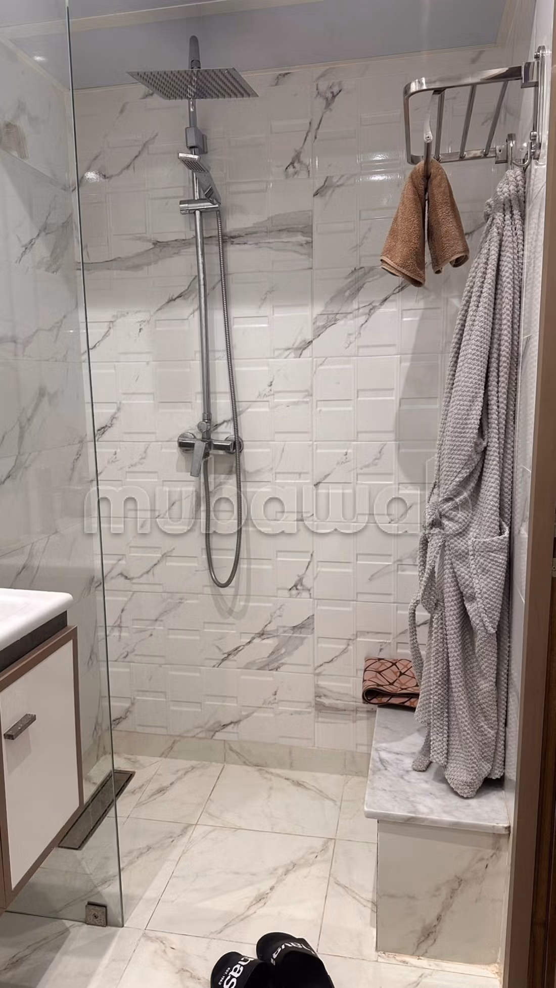 Bel appartement de 2chambres en vente et location