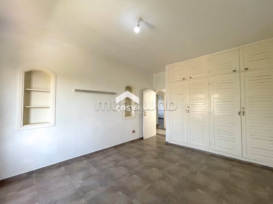 Eccezionale casa di lusso in affitto a Ain Diab. 4 camere da letto. Piscina e camino