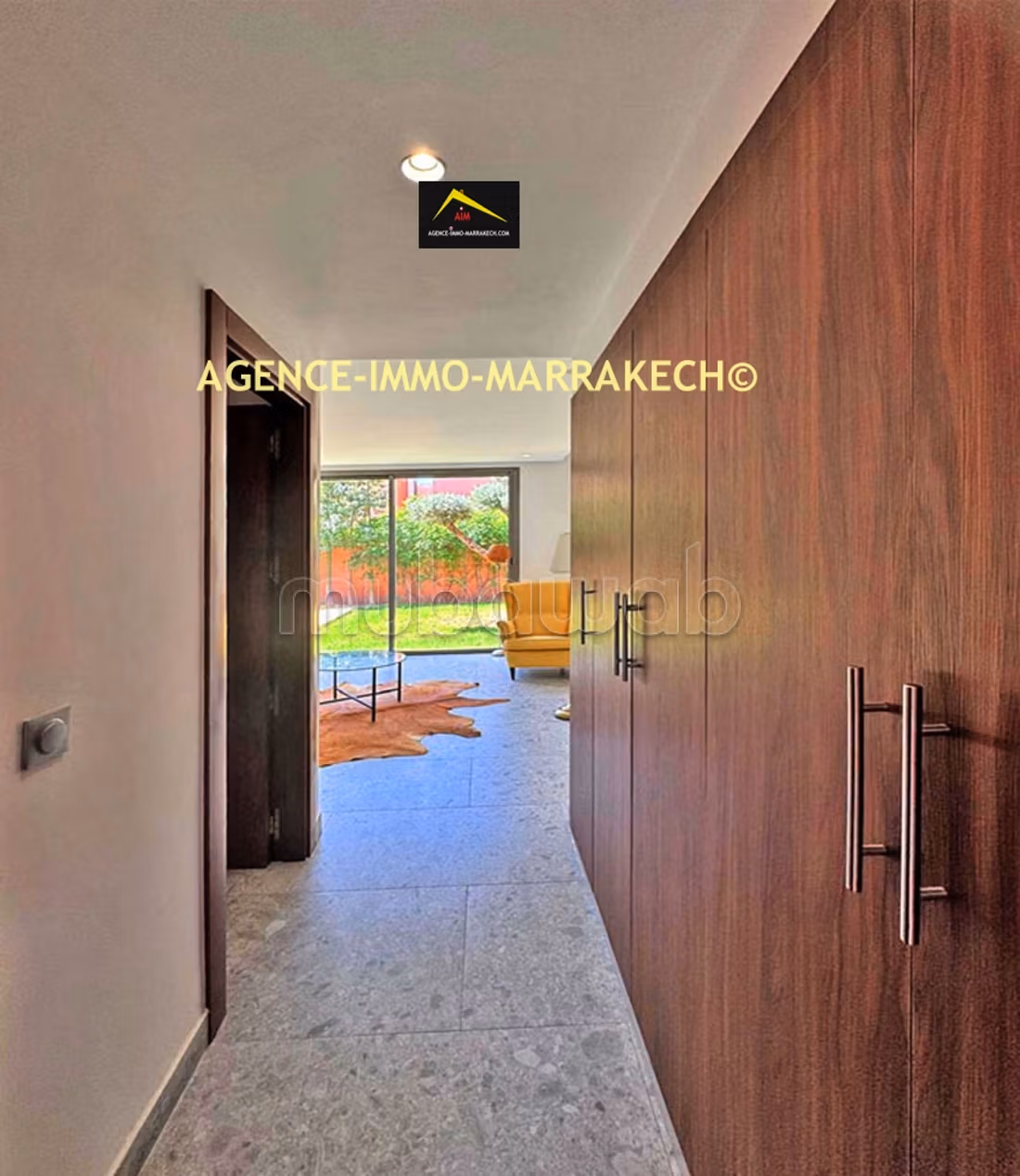 Villa de 4 suites, 4 Façades, 822 m², avec VNA