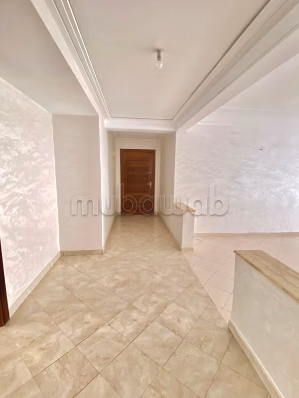 Appartement de 2 chambre à louer à Maarif