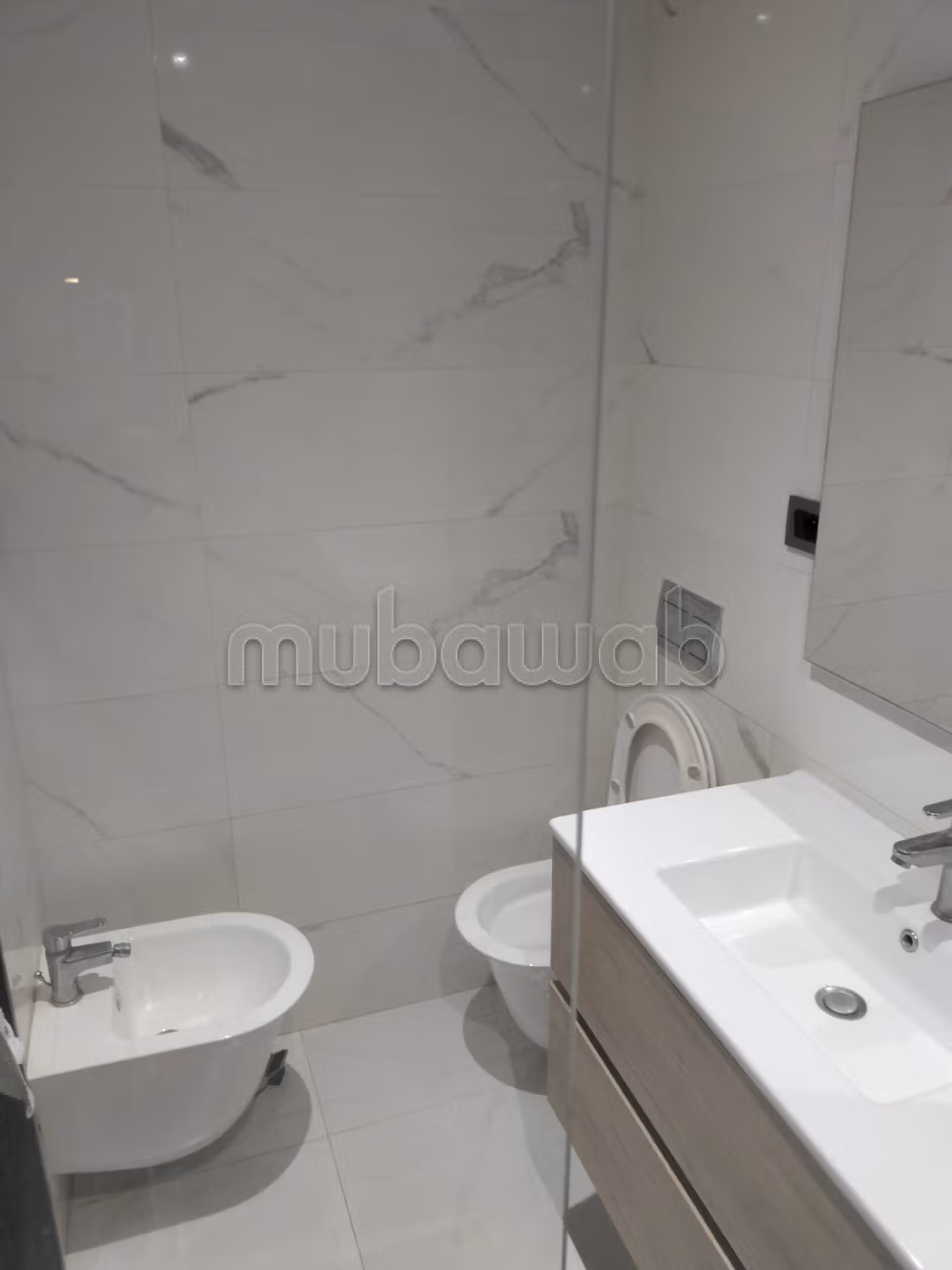 Appartement 93 m² à Les Hôpitaux — 13