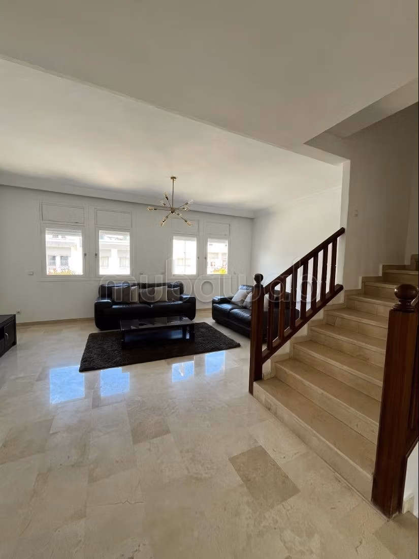 Villa Triplex À louer Cil