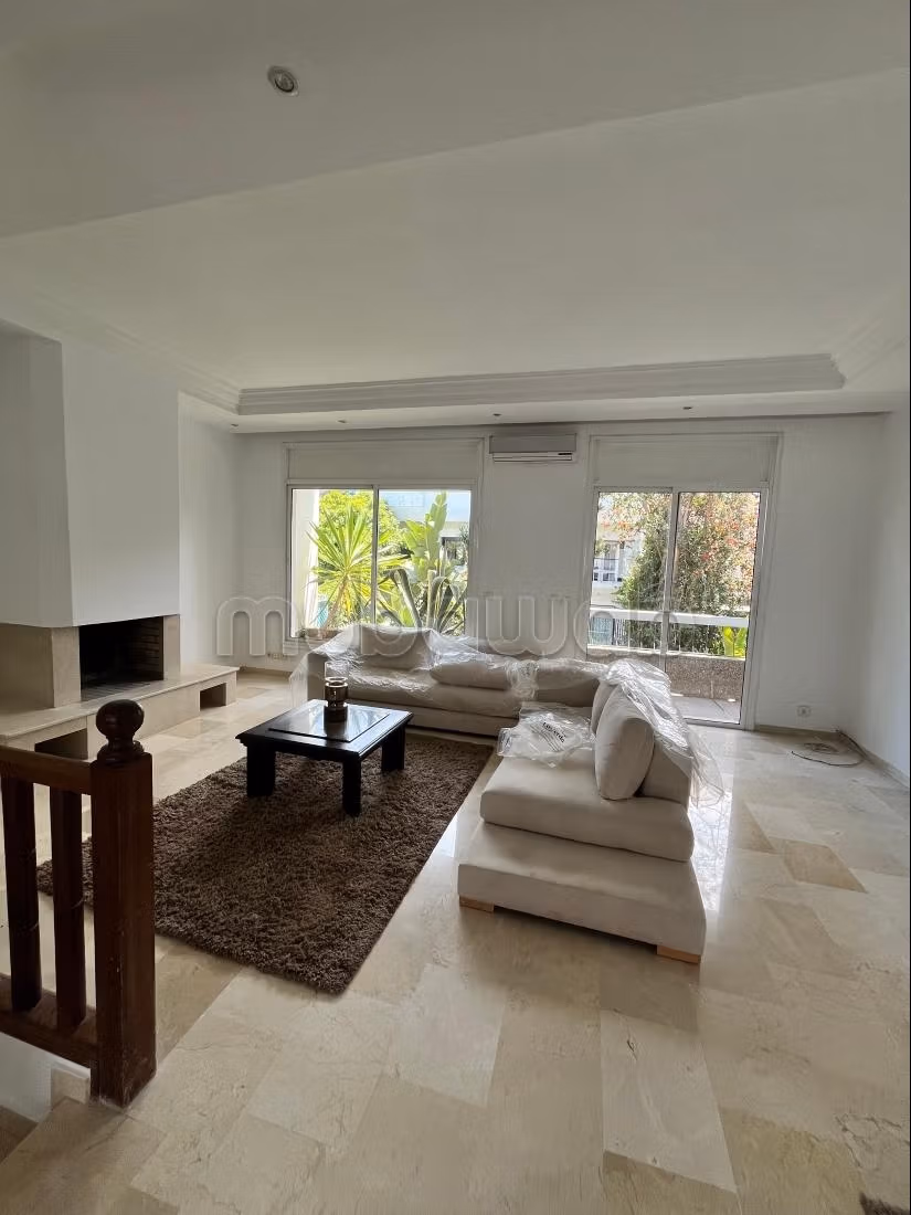 Villa Triplex À louer Cil