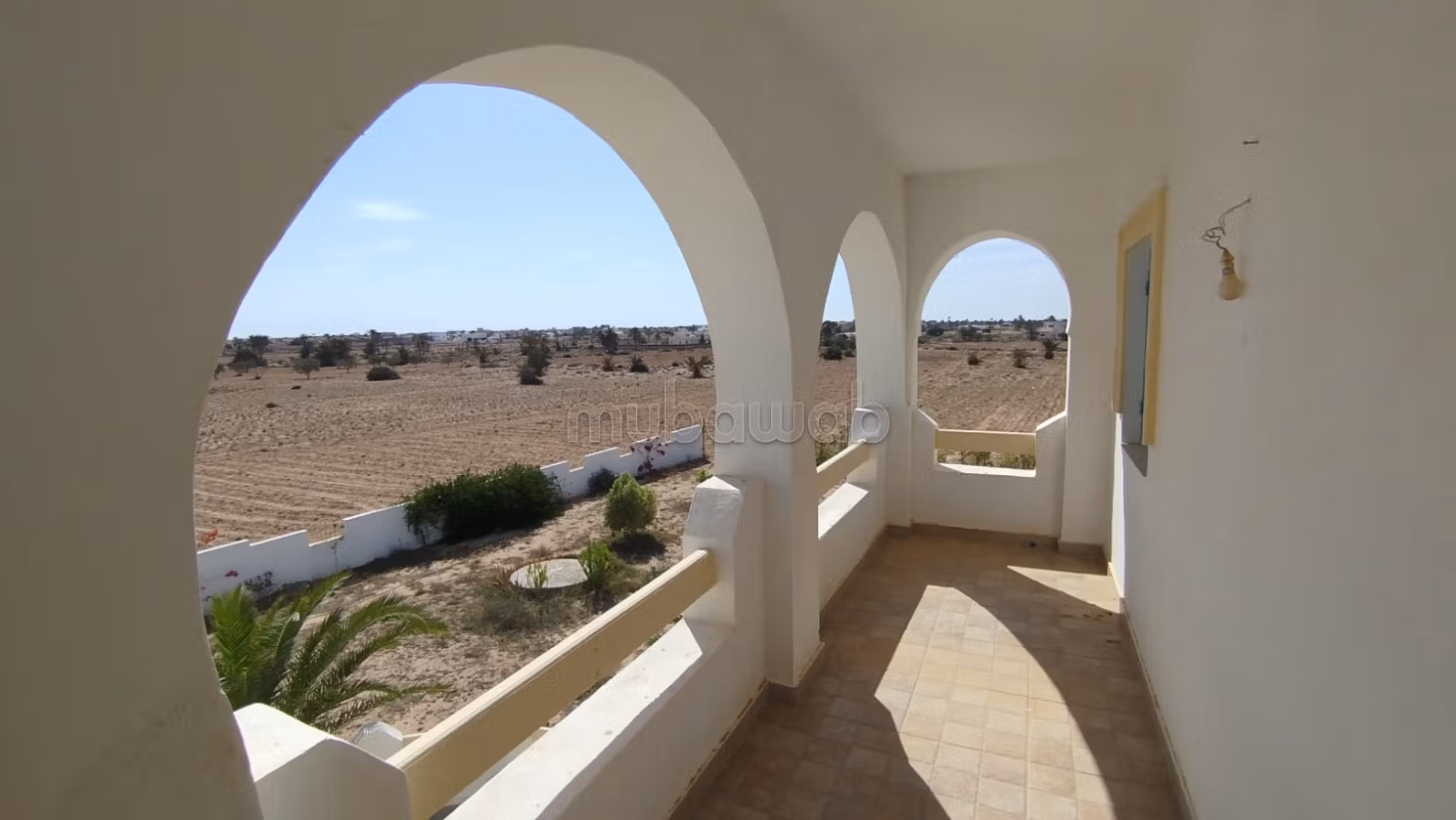 Bellissima casa in vendita a Ajim. 4 camere. Arredato