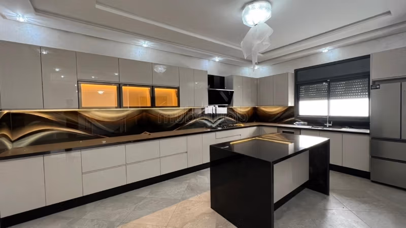Villa à vendre à Agadir, Sonaba, 2 min de la plage