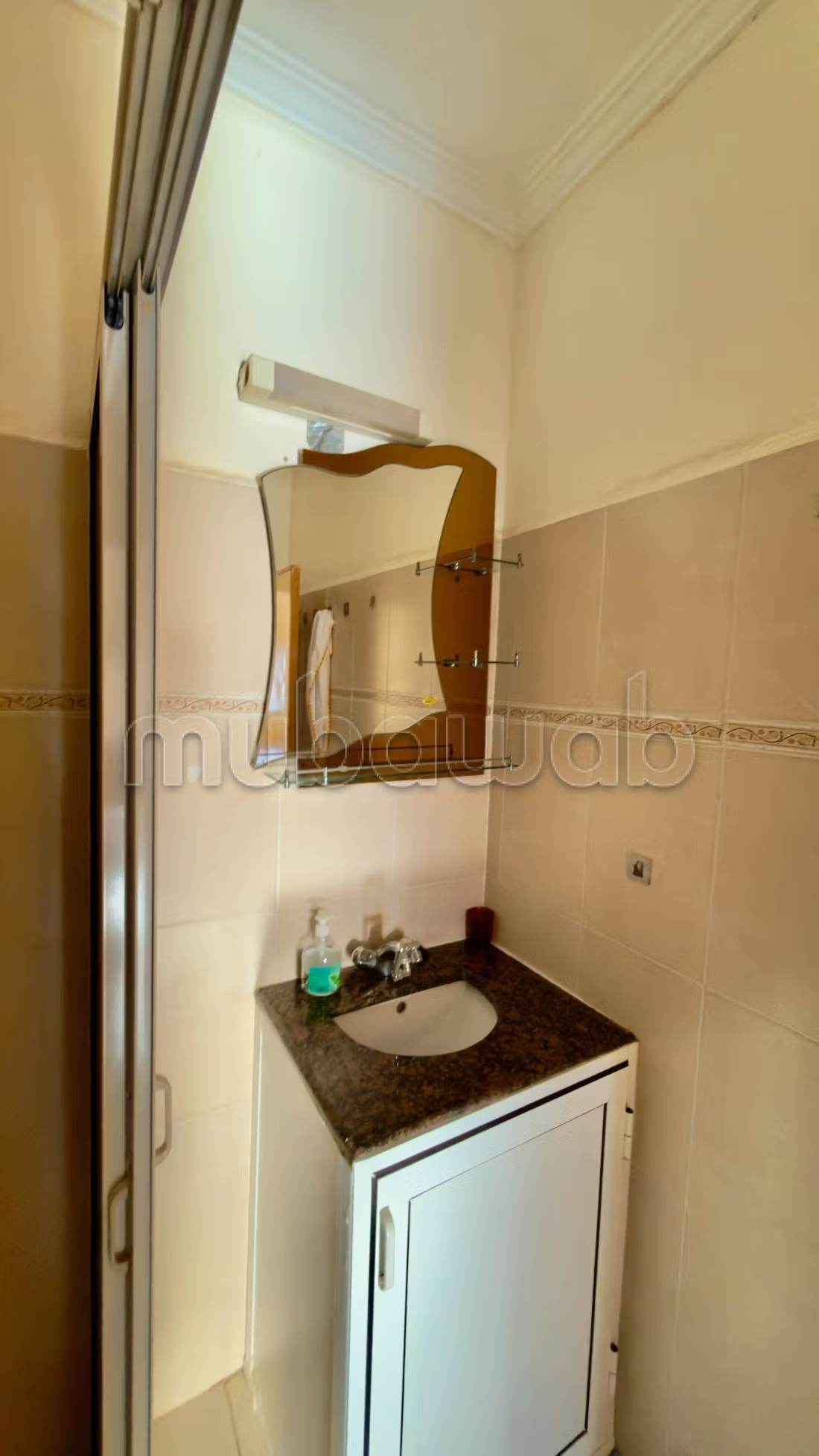 Location of an apartment in Hay Al Farah. Area 65 m². Furnished