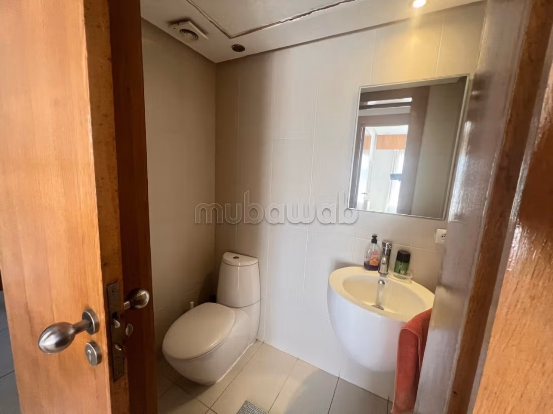 Bel appartement à vendre à Dar Bouazza. 2 chambres agréables. Chauffage central et porte blindée