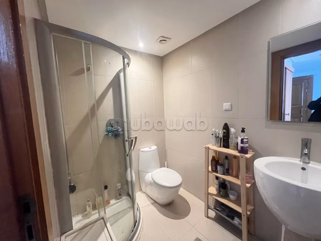 Bel appartement à vendre à Dar Bouazza. 2 chambres agréables. Chauffage central et porte blindée