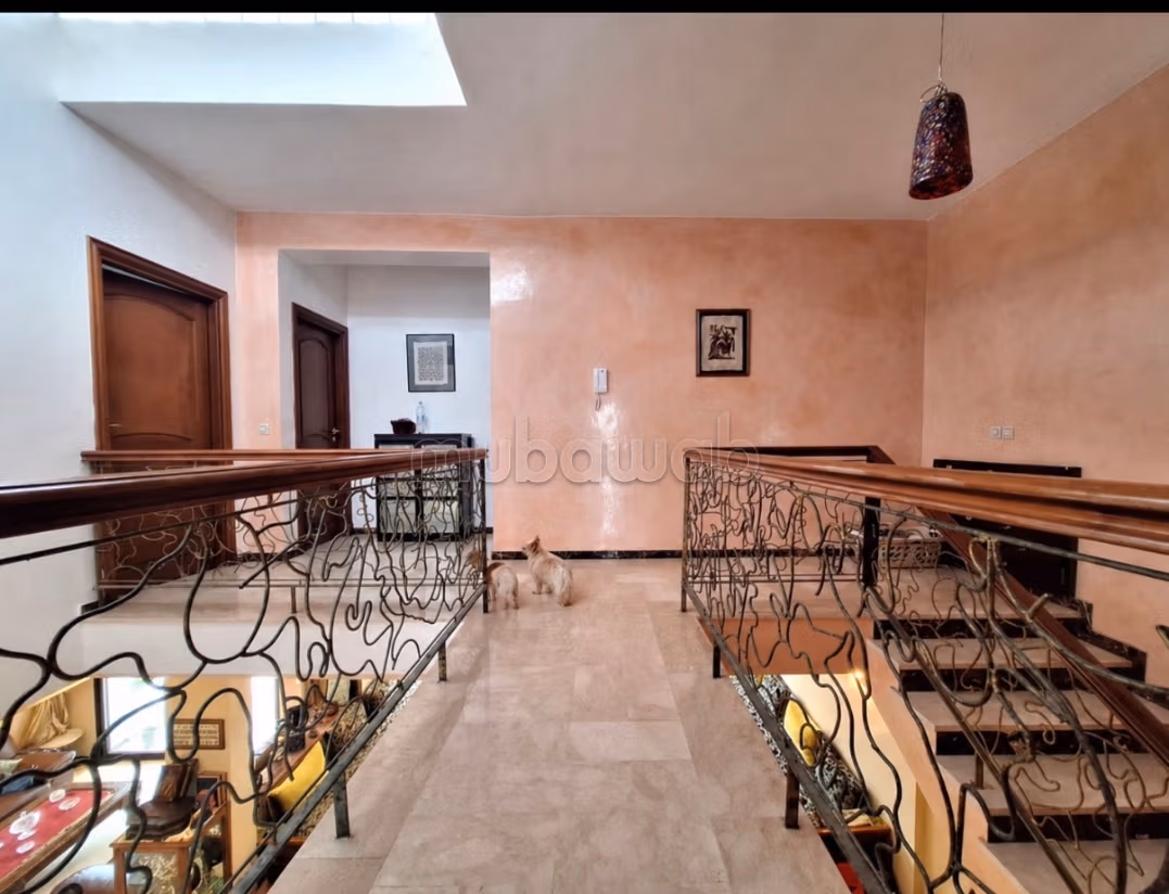 Vendita villa di lusso a Ain Diab Extension. 4 camere. Arredato