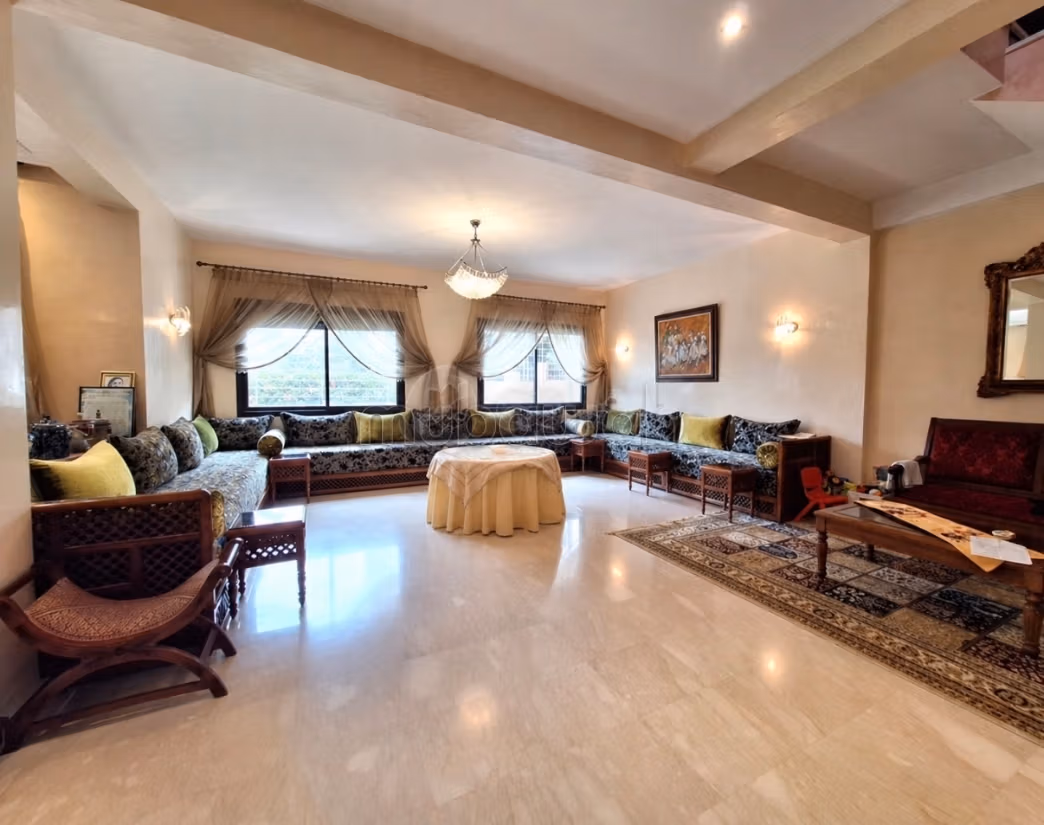 Vendita villa di lusso a Ain Diab Extension. 4 camere. Arredato