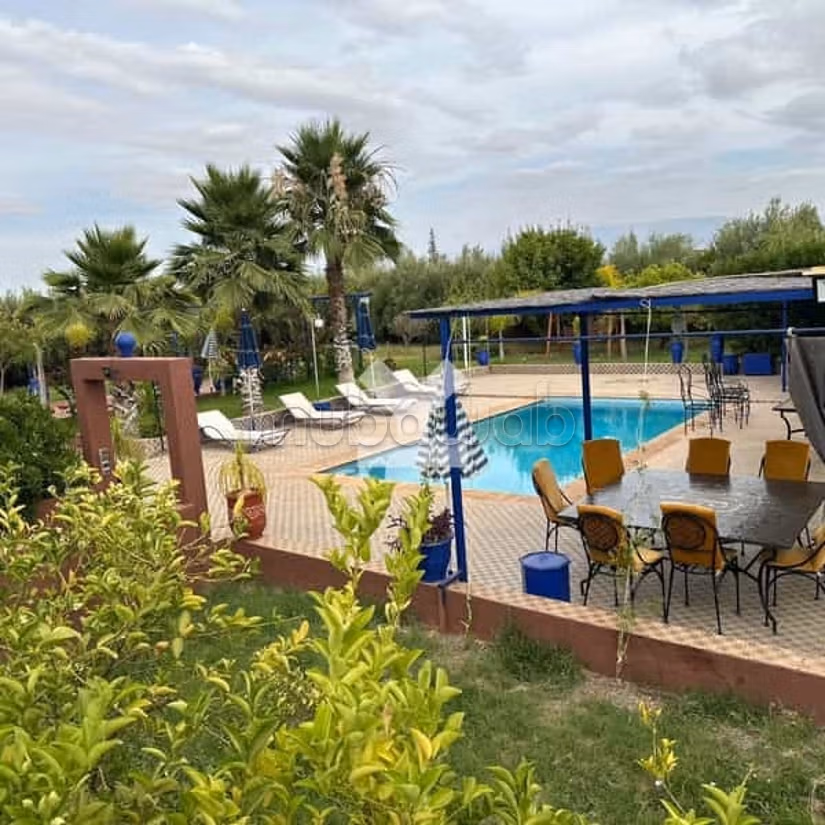 Villa à Vendre de 3400.0 m² à Marrakech, Sidi Abdellah Ghiat