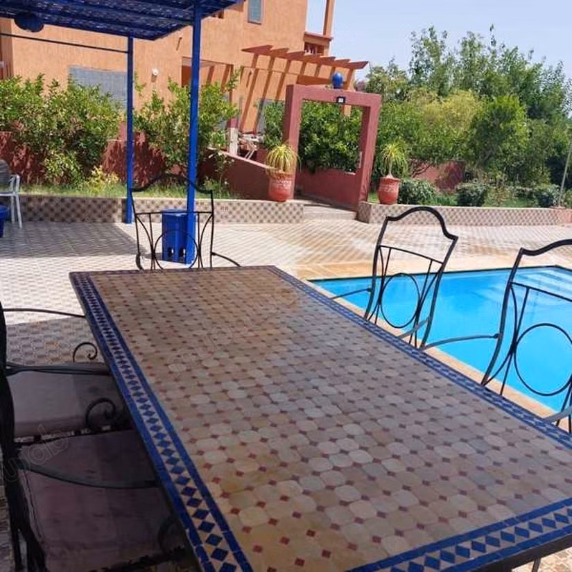 Villa à Vendre de 3400.0 m² à Marrakech, Sidi Abdellah Ghiat