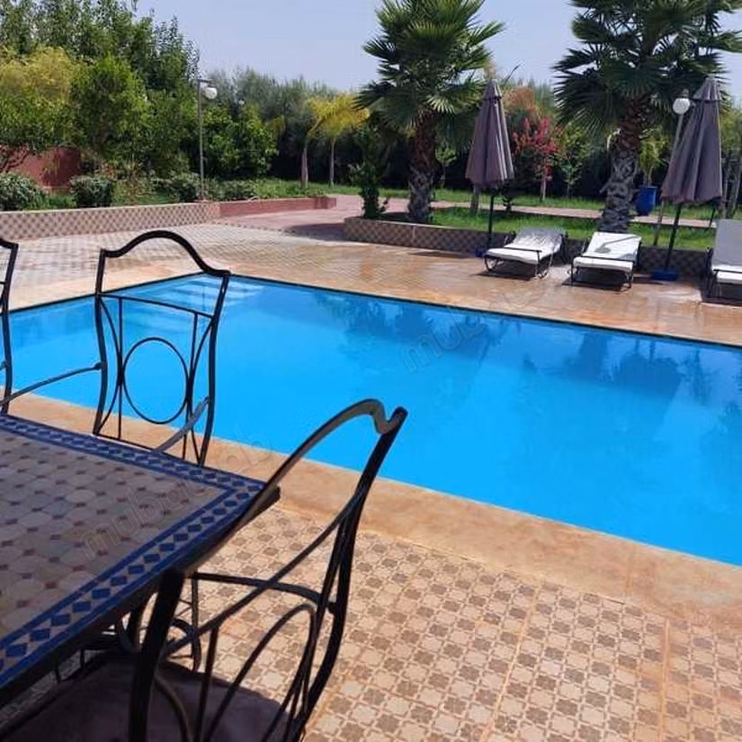 Villa à Vendre de 3400.0 m² à Marrakech, Sidi Abdellah Ghiat
