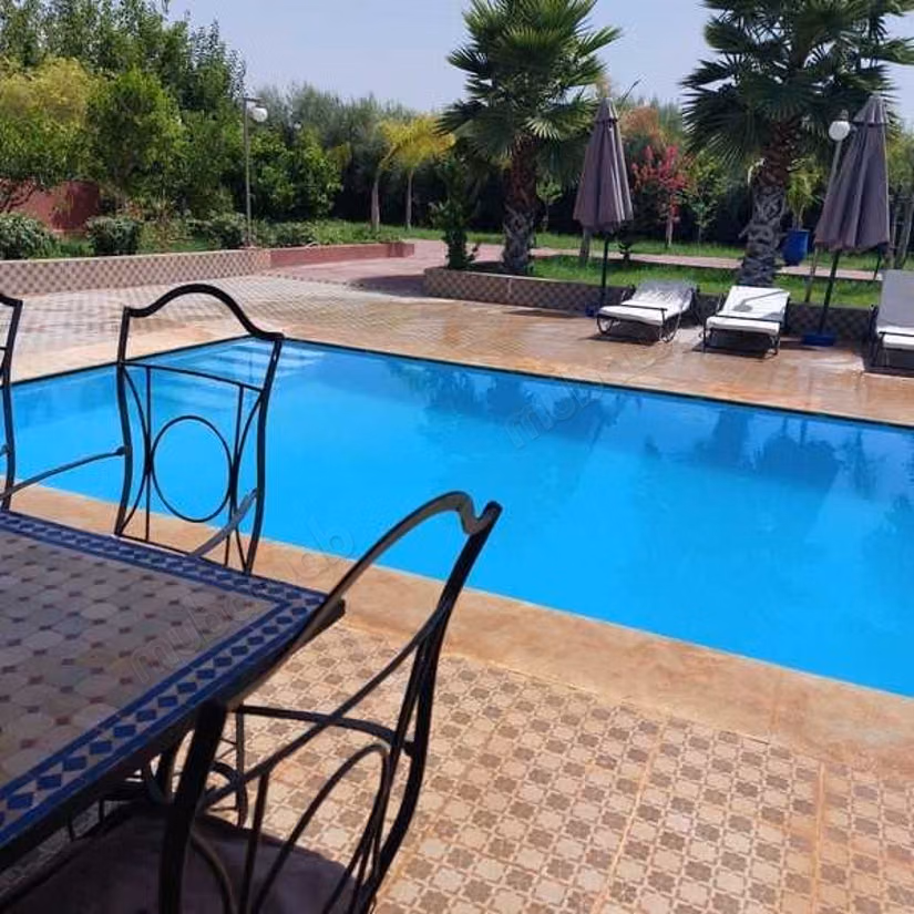 Villa à Vendre de 3400.0 m² à Marrakech, Sidi Abdellah Ghiat