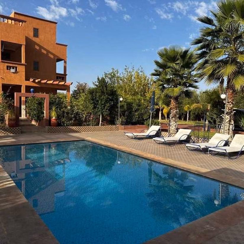 Villa à Vendre de 3400.0 m² à Marrakech, Sidi Abdellah Ghiat