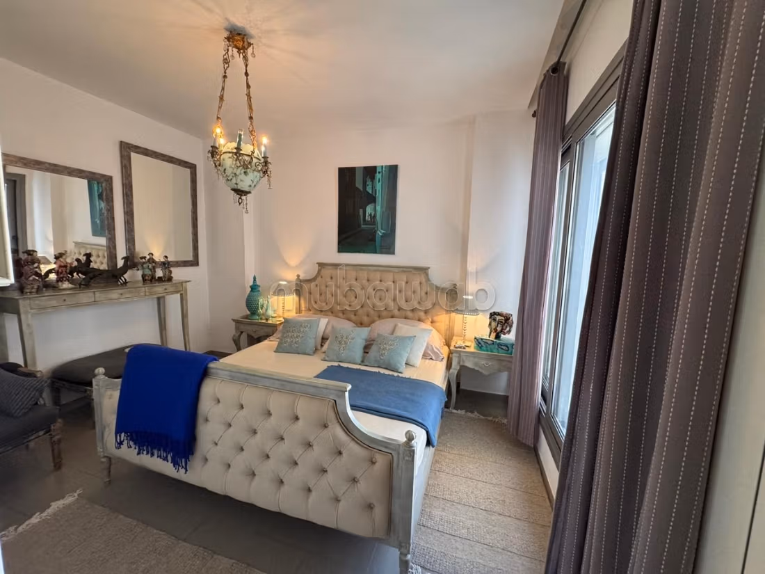 À vendre un appartement en s2 à gammarth