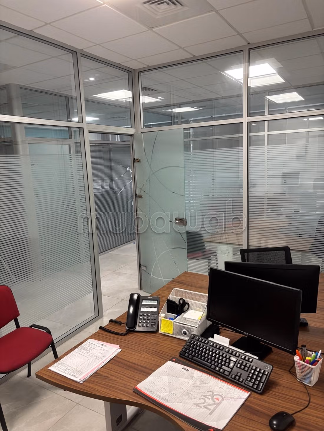 Oficinas en venta en Sidi Maarouf. Superficie 95 m². Doble acristalamiento y calefacción central