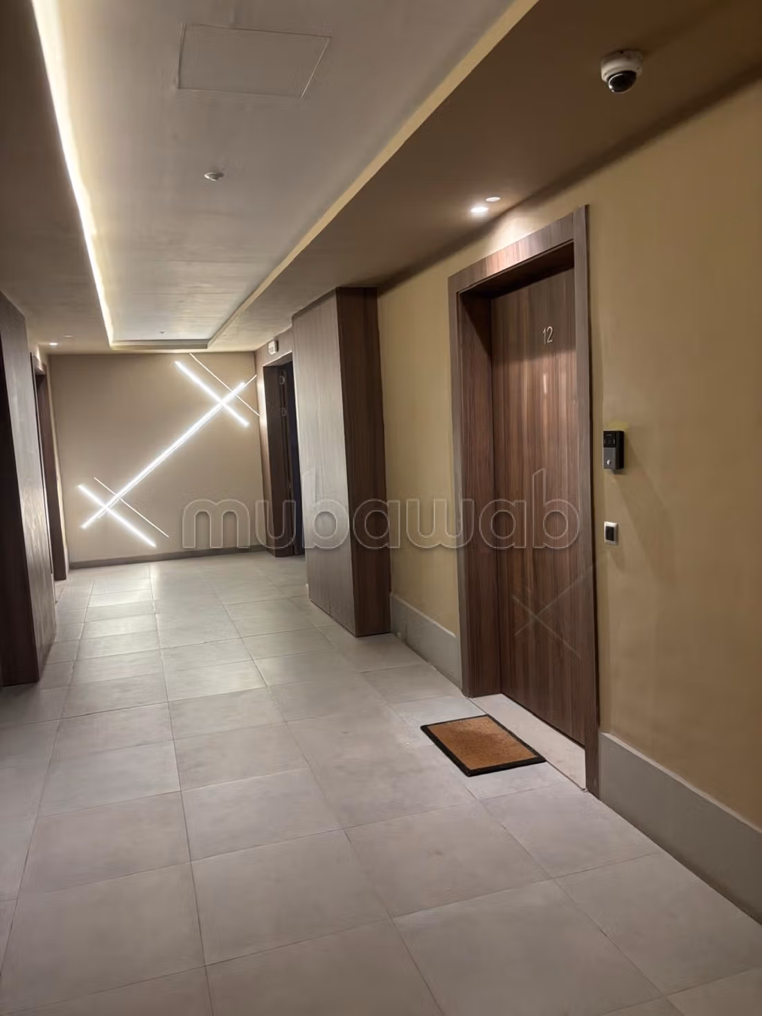 Oficinas en venta en Sidi Maarouf. Superficie 95 m². Doble acristalamiento y calefacción central