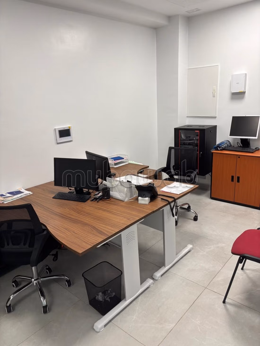 Oficinas en venta en Sidi Maarouf. Superficie 95 m². Doble acristalamiento y calefacción central