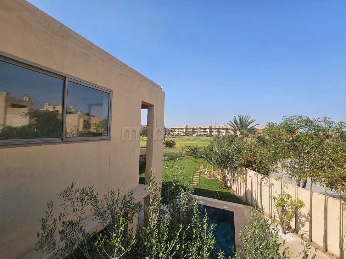 Villa front de golf a la vente