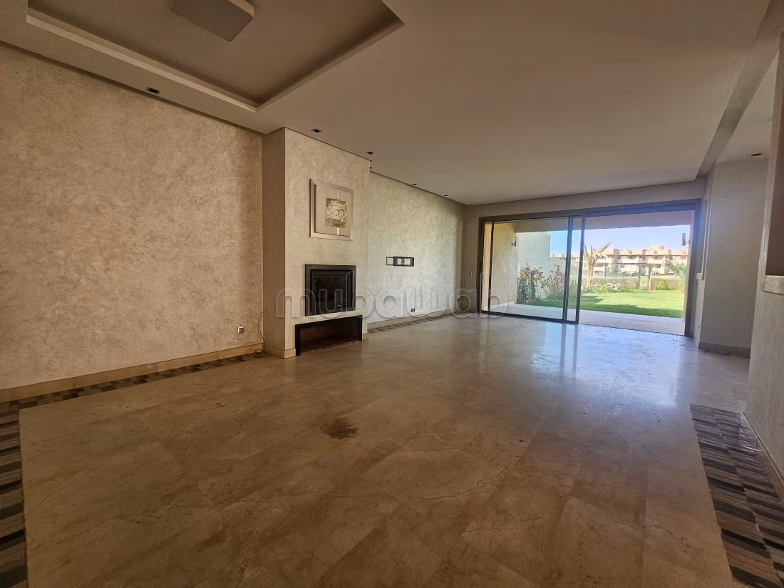 Villa front de golf a la vente