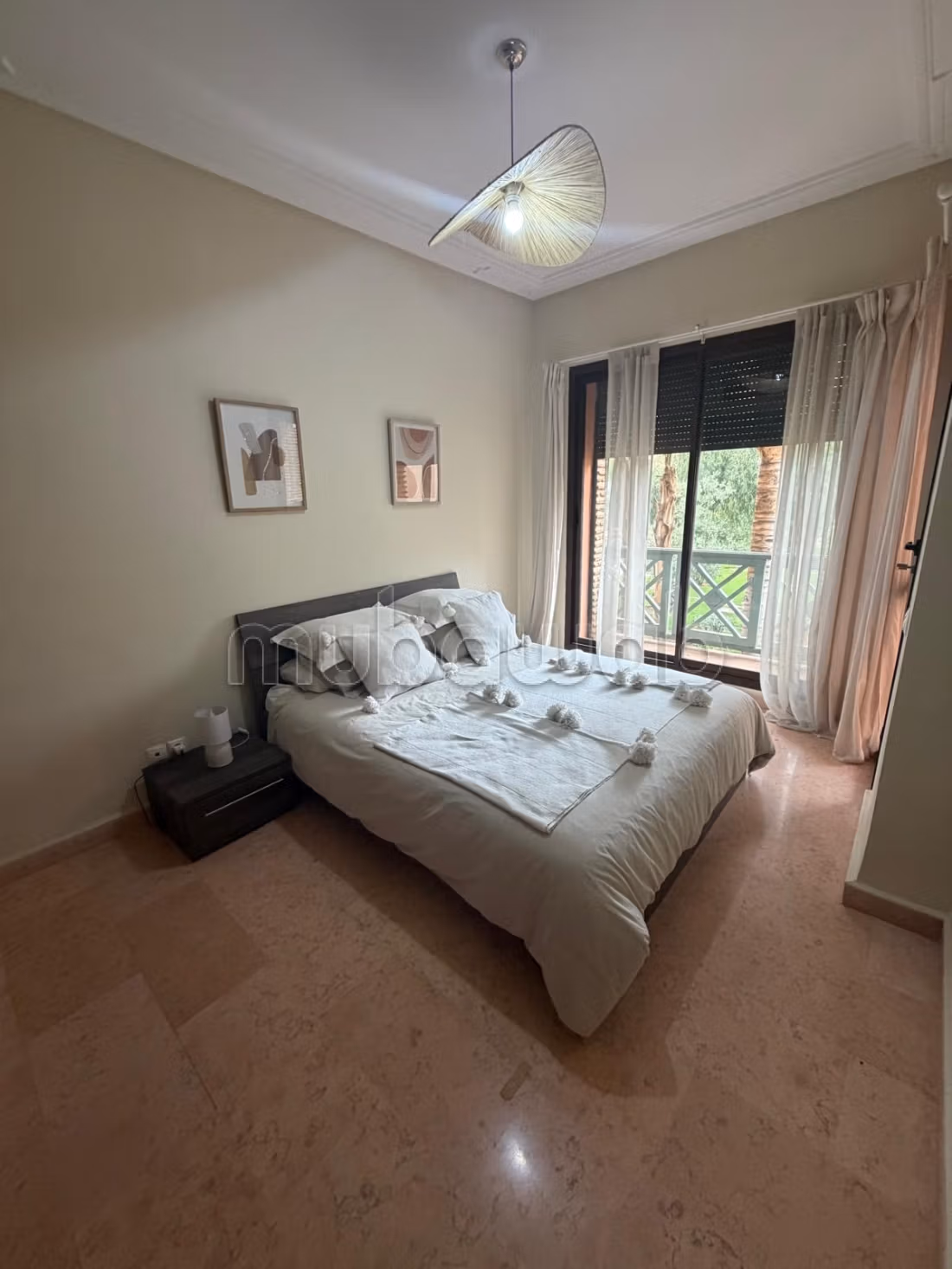 2 Bedroom Apartment with Pool - Agdal