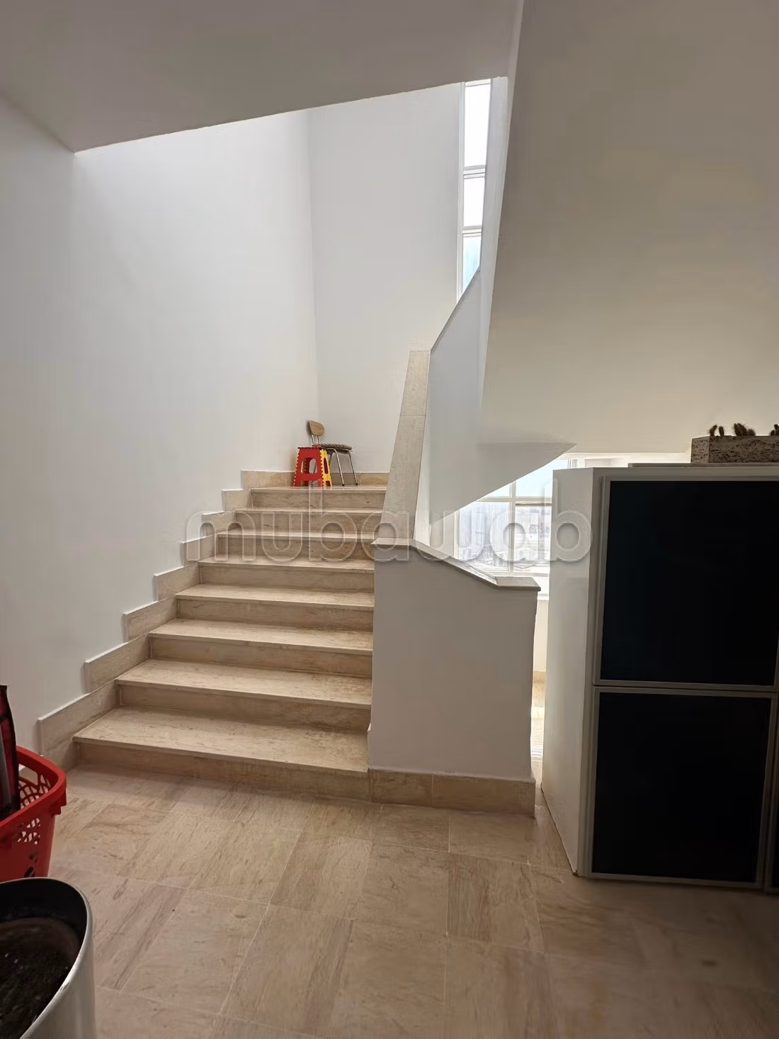 À vendre Penthouse avec studio Lac II