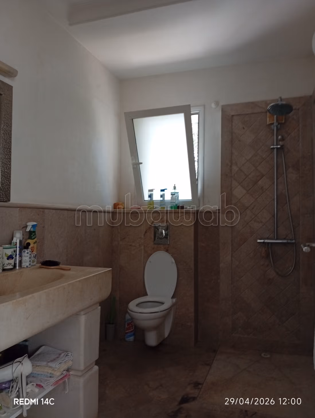 R. D. C villa meublée avec piscine la marsa