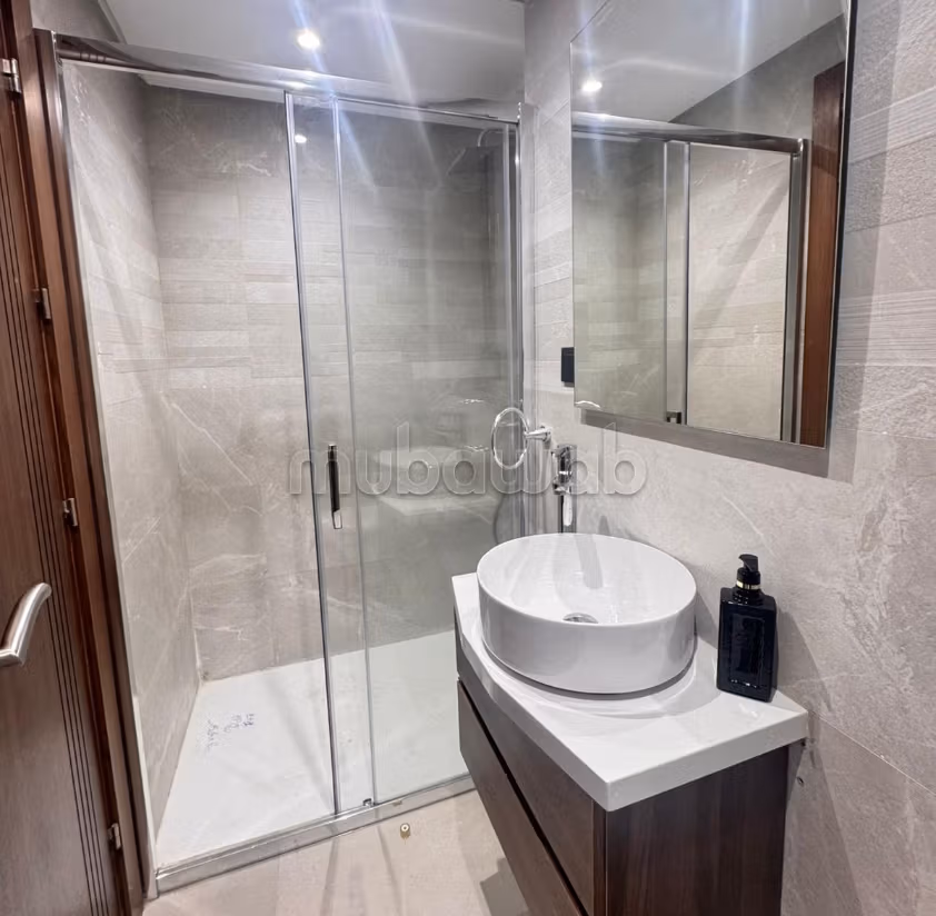 Appartamento con terrazza e vista mare
