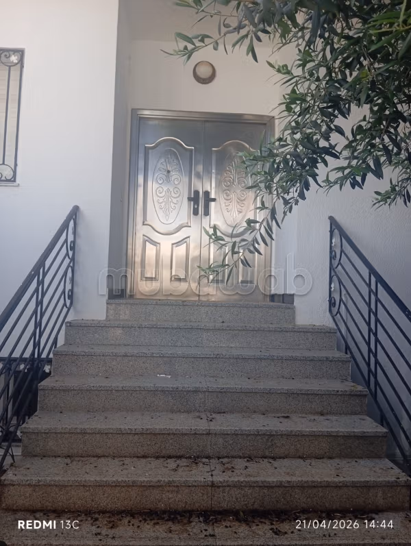 À Vendre Villa avec Piscine  5 Apparts S2 à Yassmine hammamet