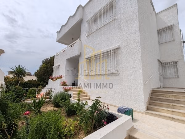 A vendre – Villa à Cité Rommana Zone Villas