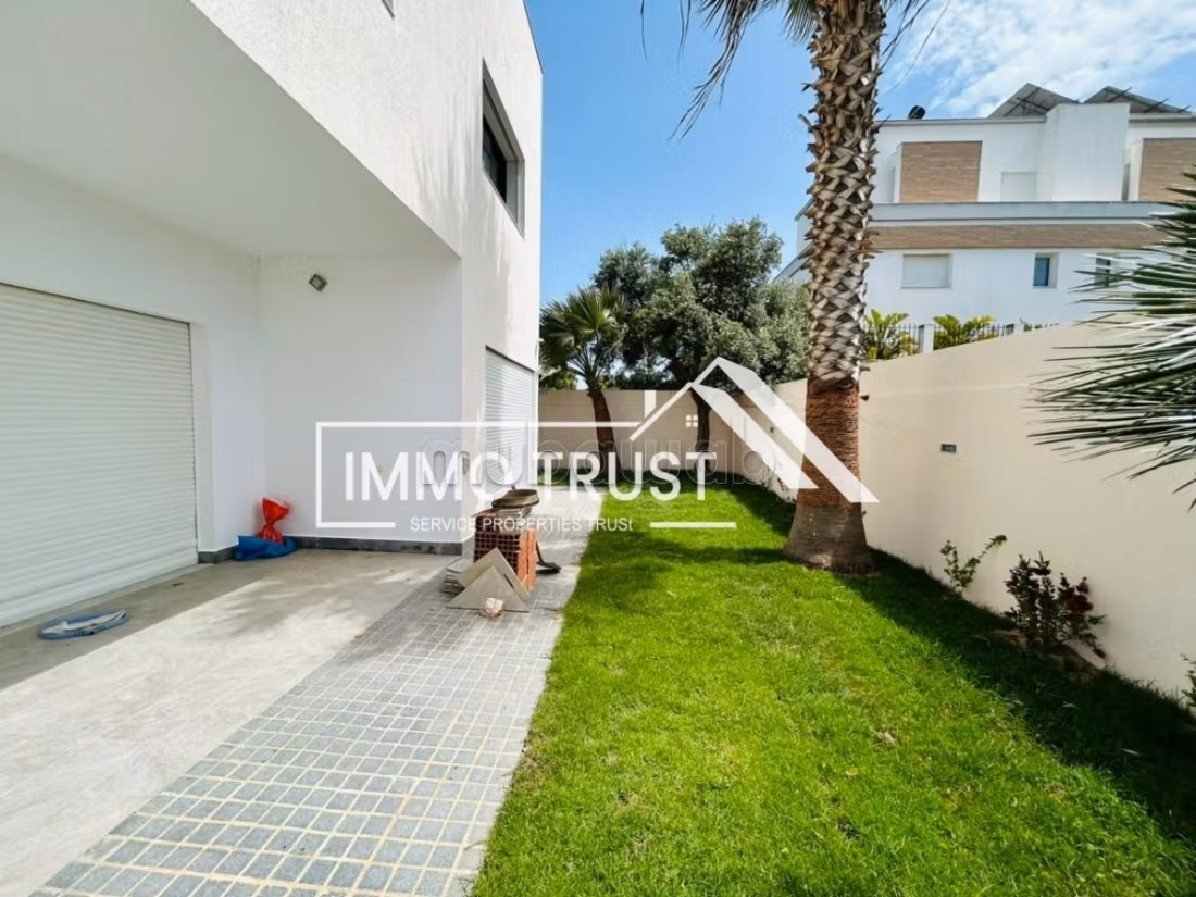 Villa S4 con giardino e piscina a La Marsa