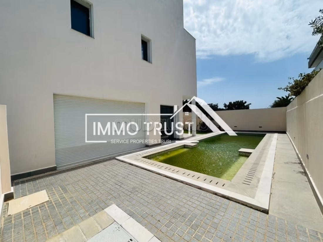 Villa S4 con giardino e piscina a La Marsa