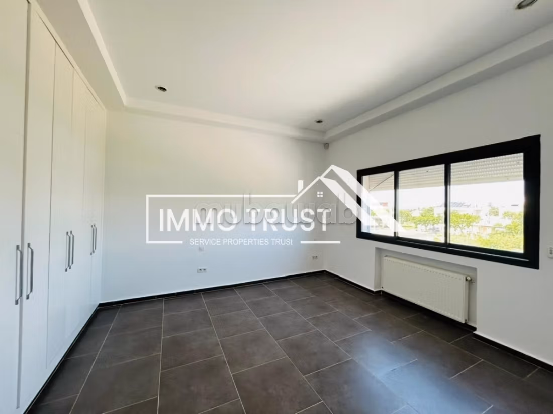 Villa S4 con giardino e piscina a La Marsa