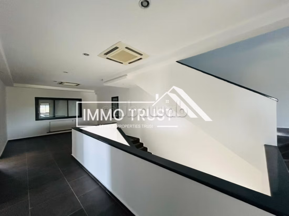 Villa S4 con giardino e piscina a La Marsa