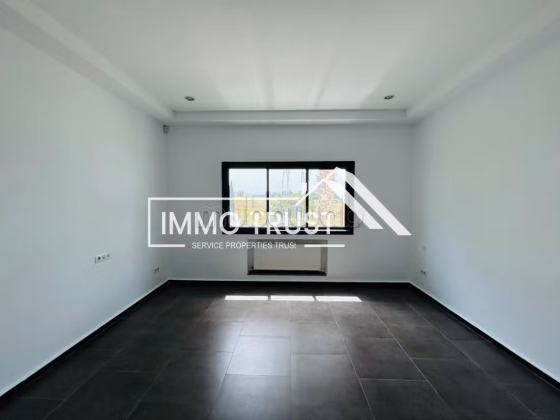 Villa S4 con giardino e piscina a La Marsa