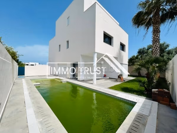 Villa S4 with garden and pool in La Marsa
