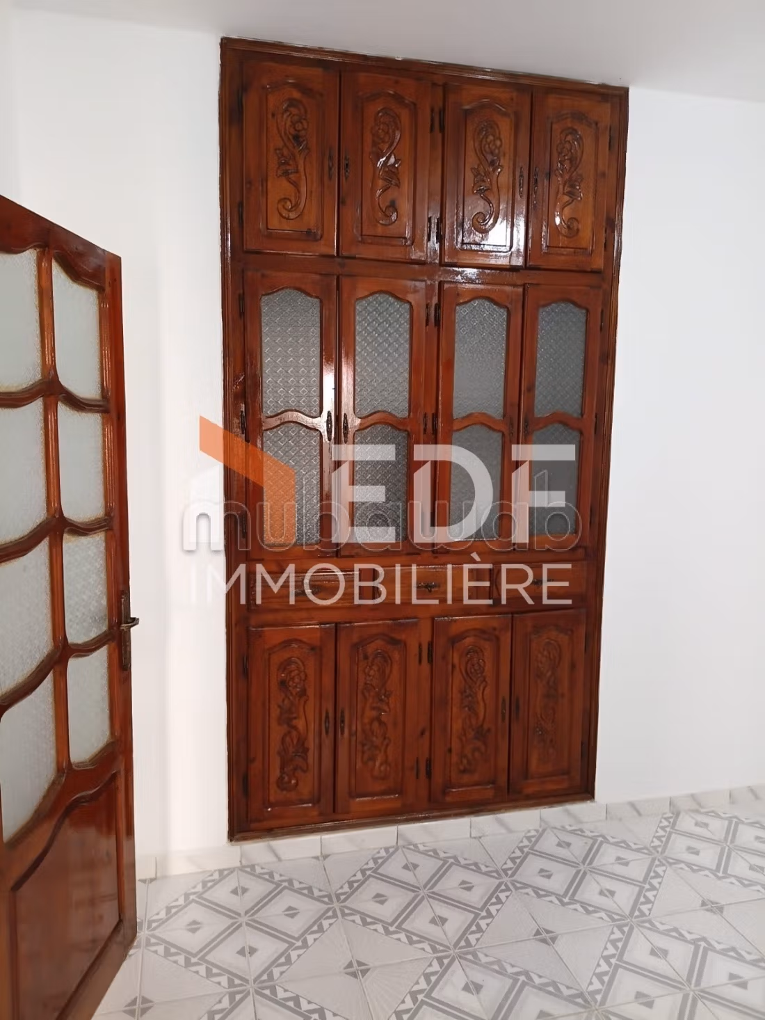 Étage a vendre a Manzel abed rahmen
