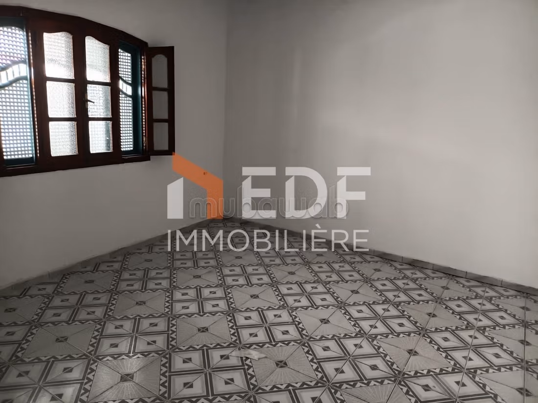 Étage a vendre a Manzel abed rahmen