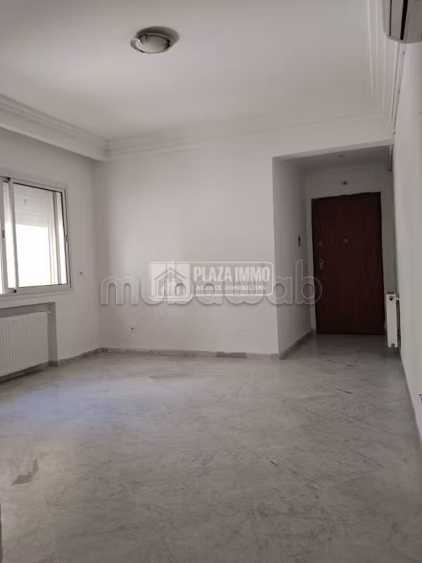 For Rent an S1 Apartment in Lake 2