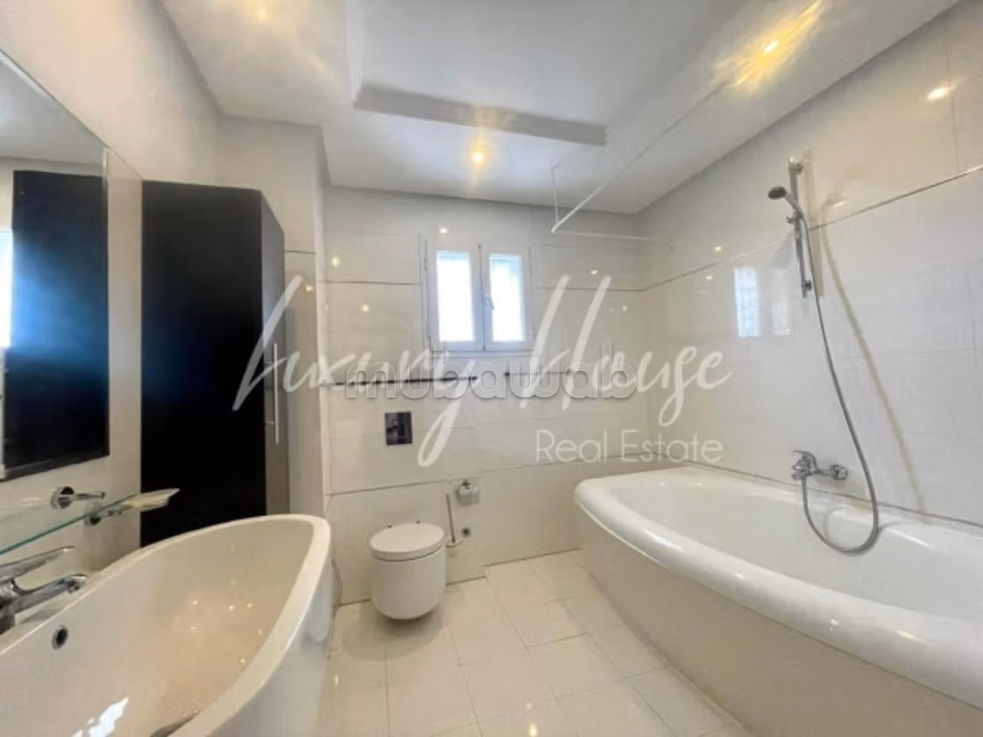 Villa S5 avec piscine et jardin au lac2